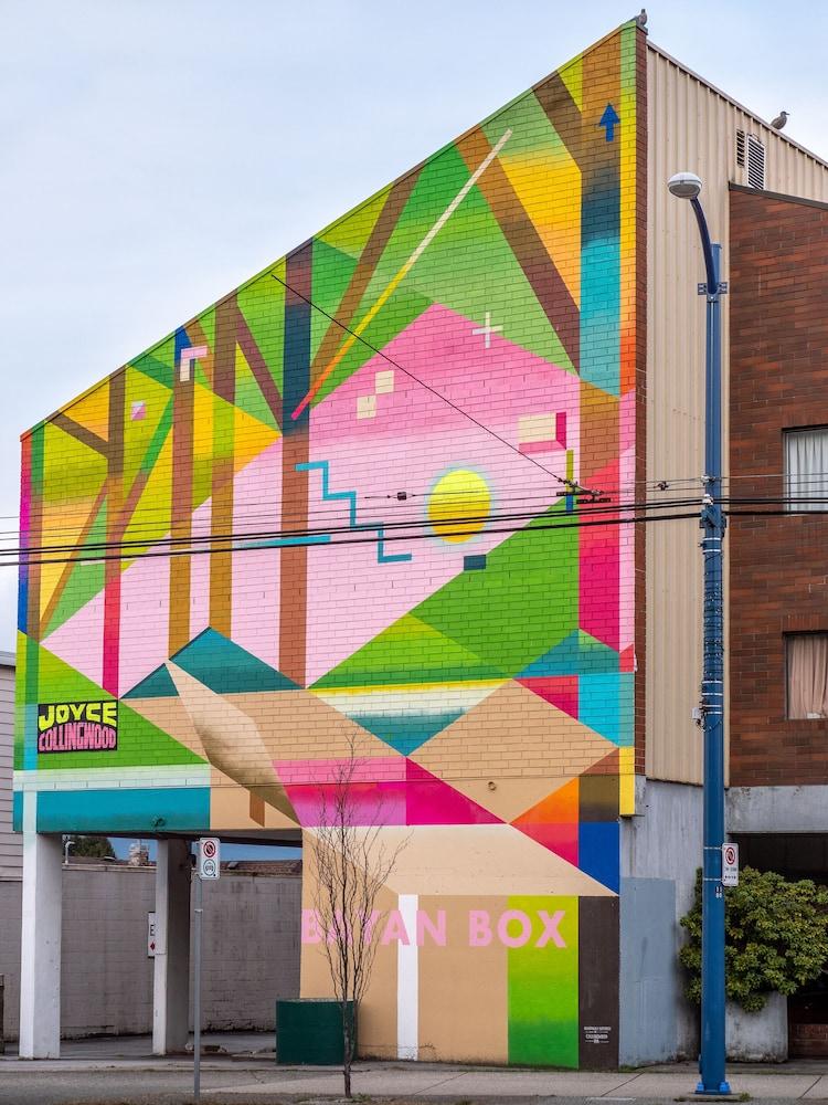 Cassandra Hotel Vancouver Exterior photo